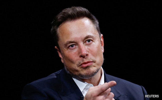 Elon Musk ameaça proibição do iPhone da empresa por causa do acordo Apple-OpenAI